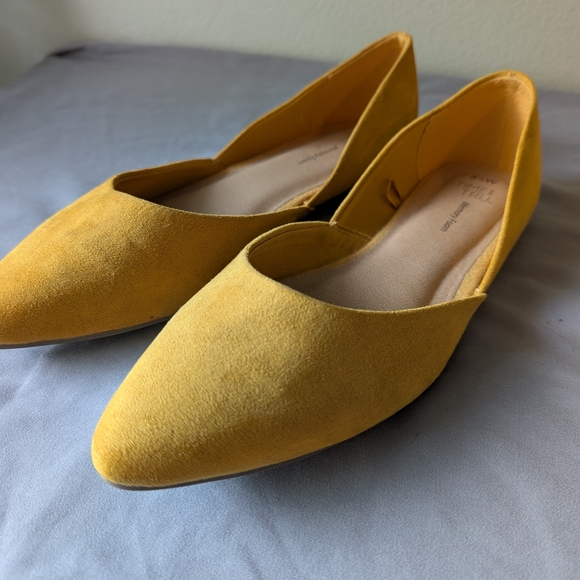 Time and Tru Yellow Ballet Flats with Minimalist Design - Picture 2 of 3